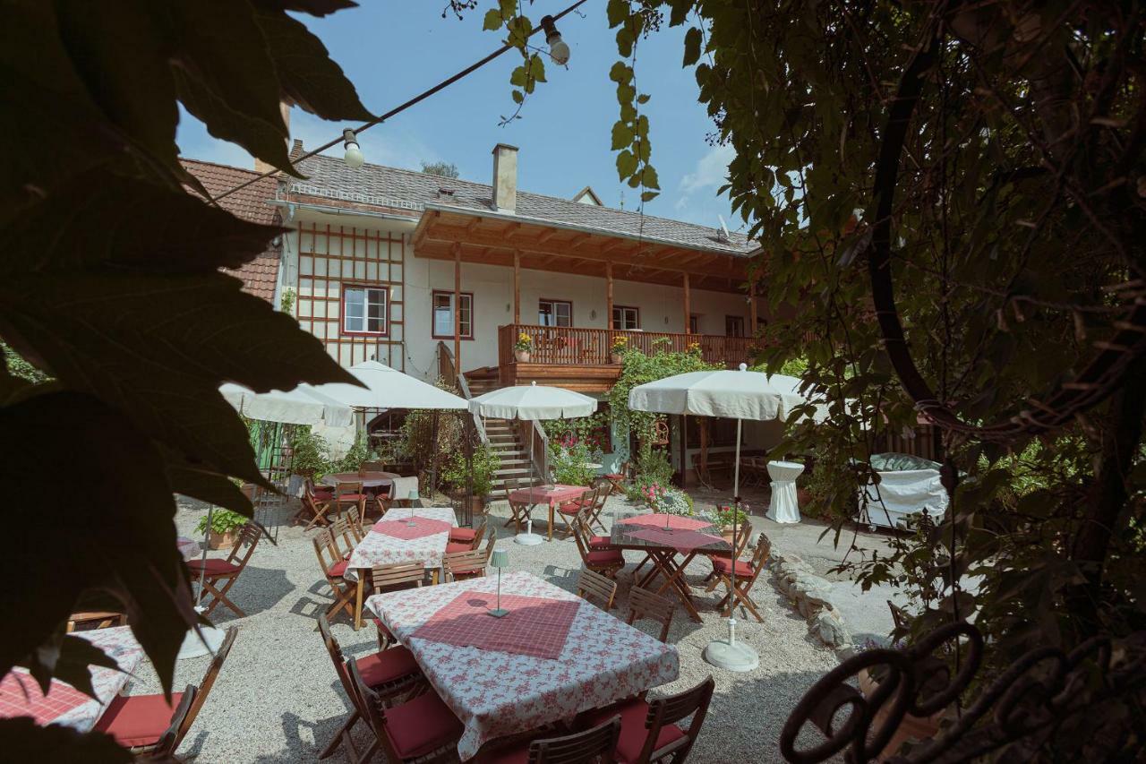 Hotel Der Eberhard - Wohnen & Essen Bei Ilse Sankt Michael in Obersteiermark Exterior foto
